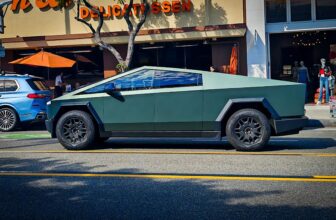 Tesla’s Full Self-Driving is switching to a subscription-only service