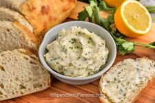 The BEST Selfmade Garlic Butter Recipe