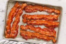 The best way to Cook dinner Bacon within the Oven